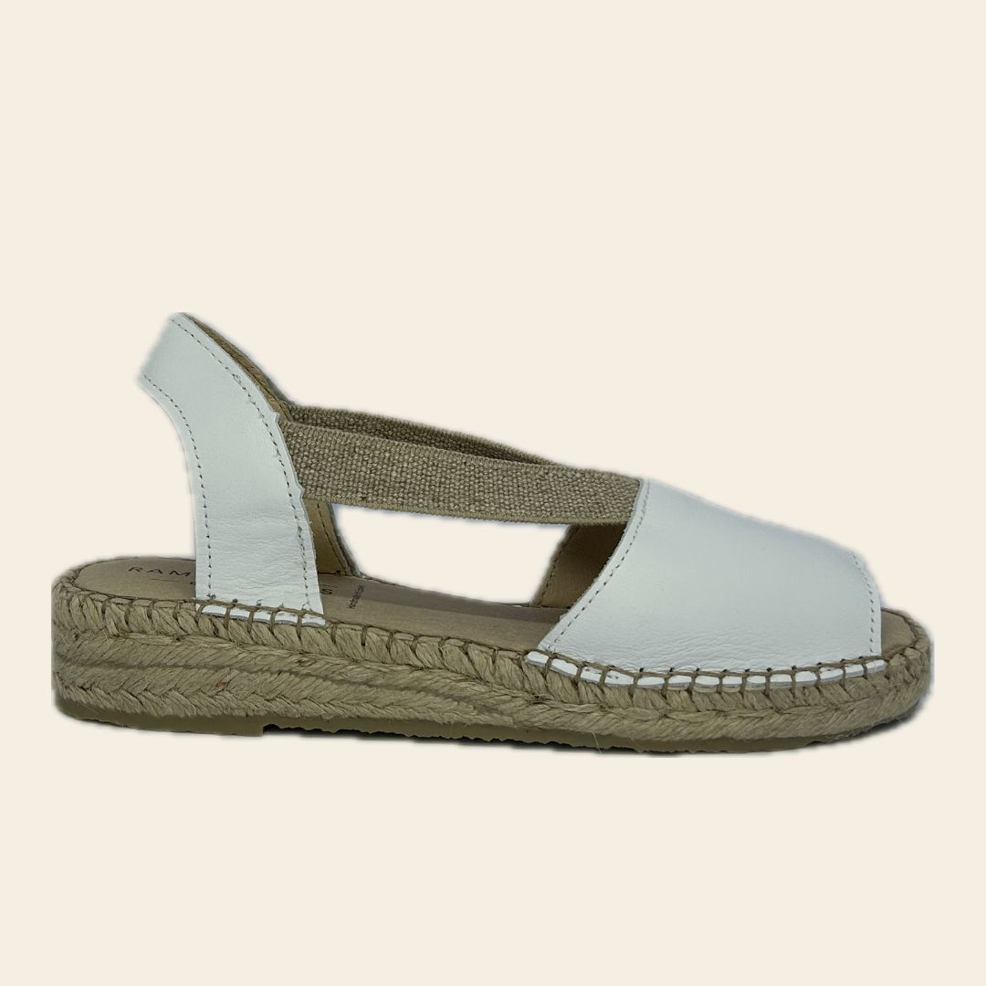 Gaia White - Image 2